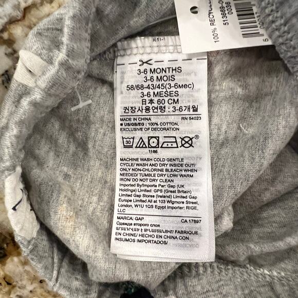 NWT GAP Baby Grey W/Polar Bear Print Bodysuit & Pull-On Pants - SIZE 3-6M - Picture 10 of 10